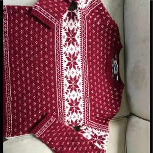 Old navy sweater snowflake
